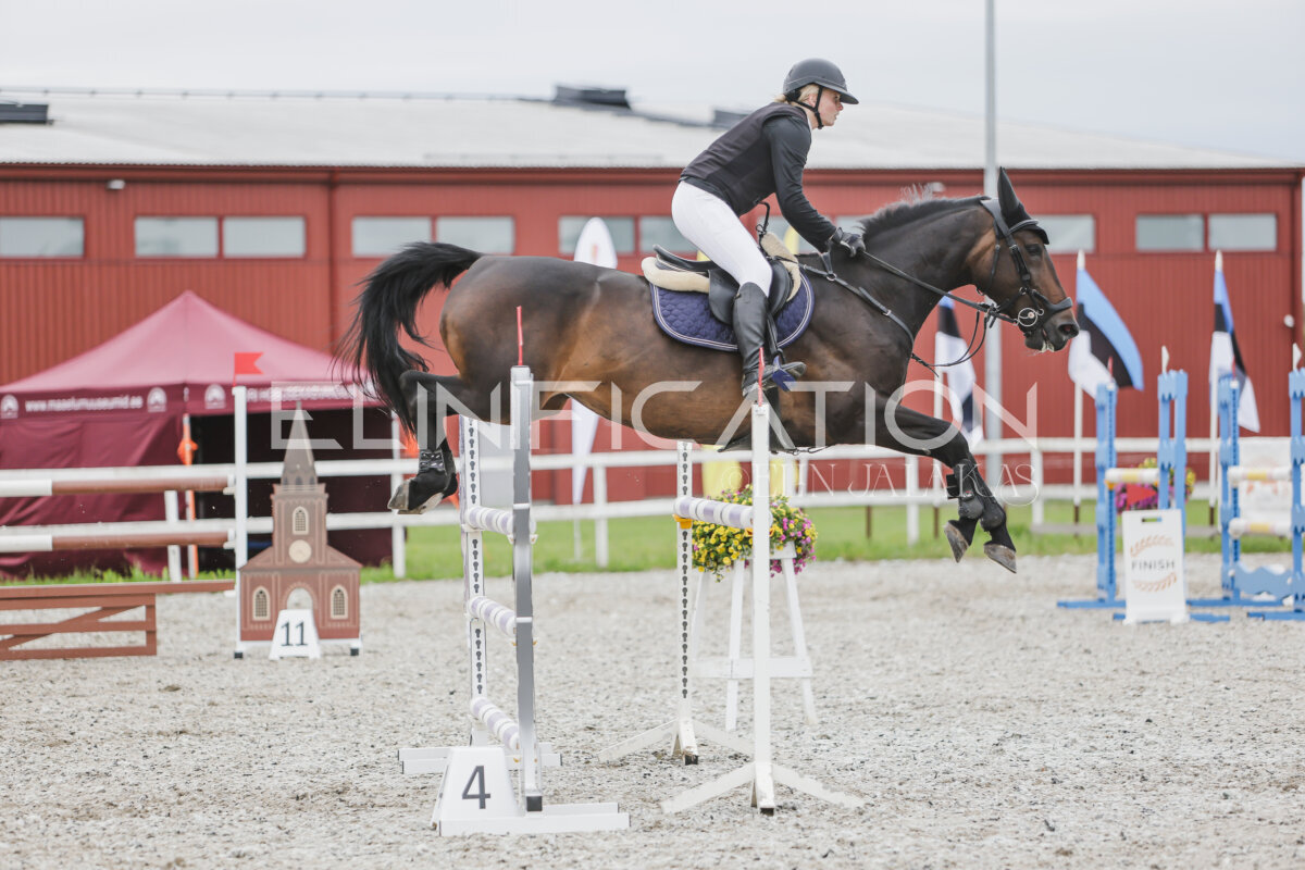 Tori_Karikas_2026_hc110-120_187