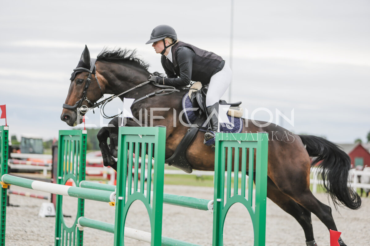 Tori_Karikas_2026_hc110-120_197