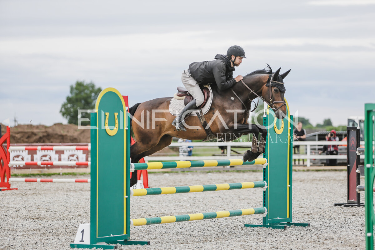 Tori_Karikas_2026_hc110-120_200
