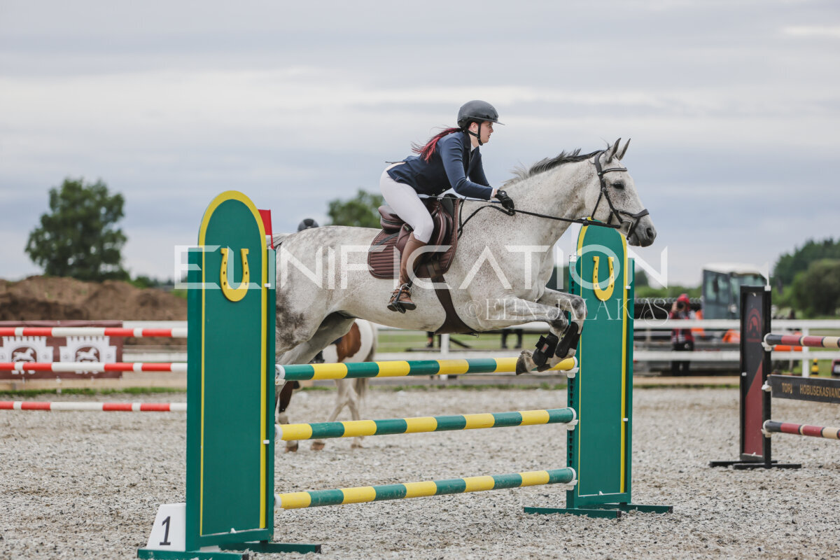 Tori_Karikas_2026_hc110-120_216