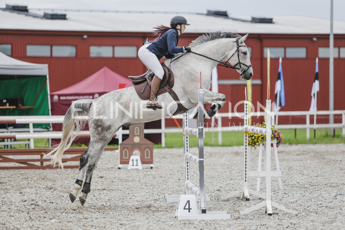Tori_Karikas_2026_hc110-120_218