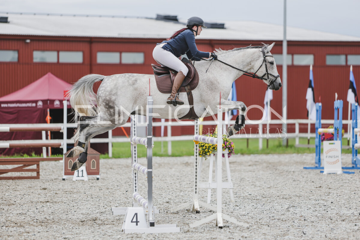 Tori_Karikas_2026_hc110-120_221