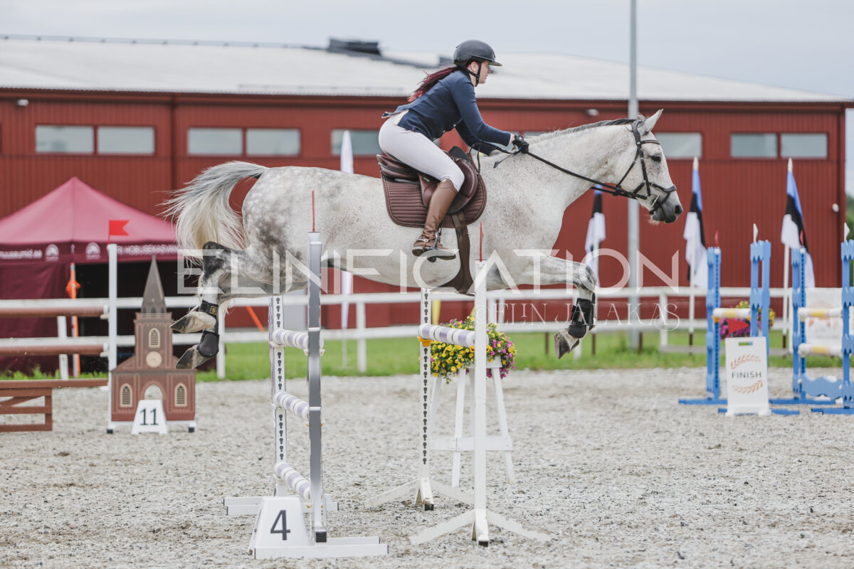 Tori_Karikas_2026_hc110-120_222