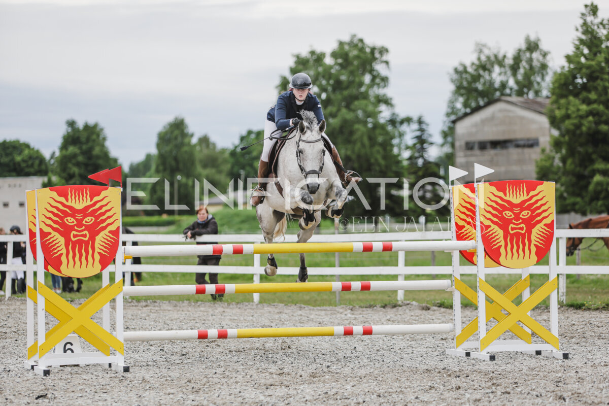 Tori_Karikas_2026_hc110-120_224