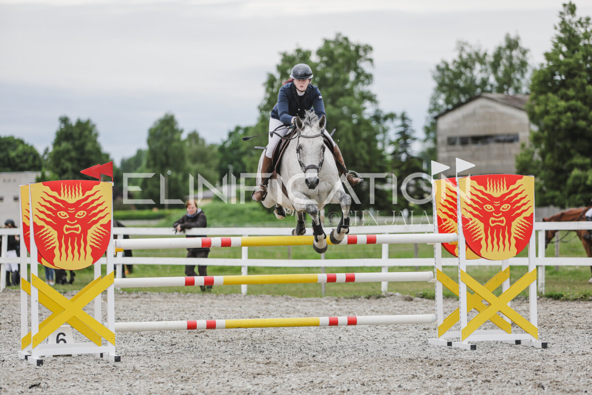 Tori_Karikas_2026_hc110-120_226