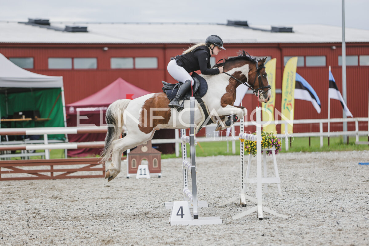 Tori_Karikas_2026_hc110-120_231