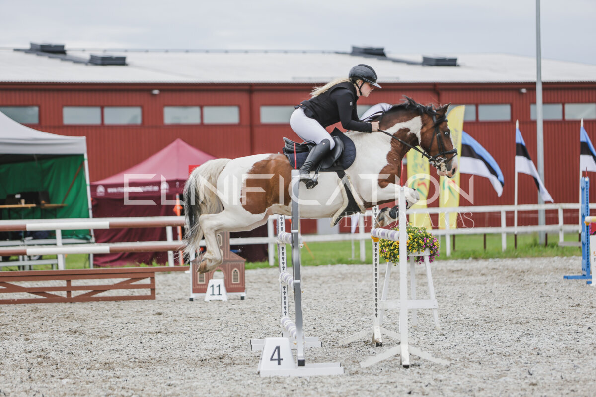 Tori_Karikas_2026_hc110-120_232
