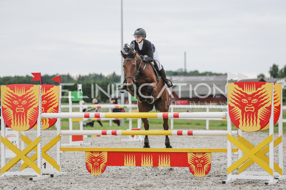 Tori_Karikas_2026_130_012