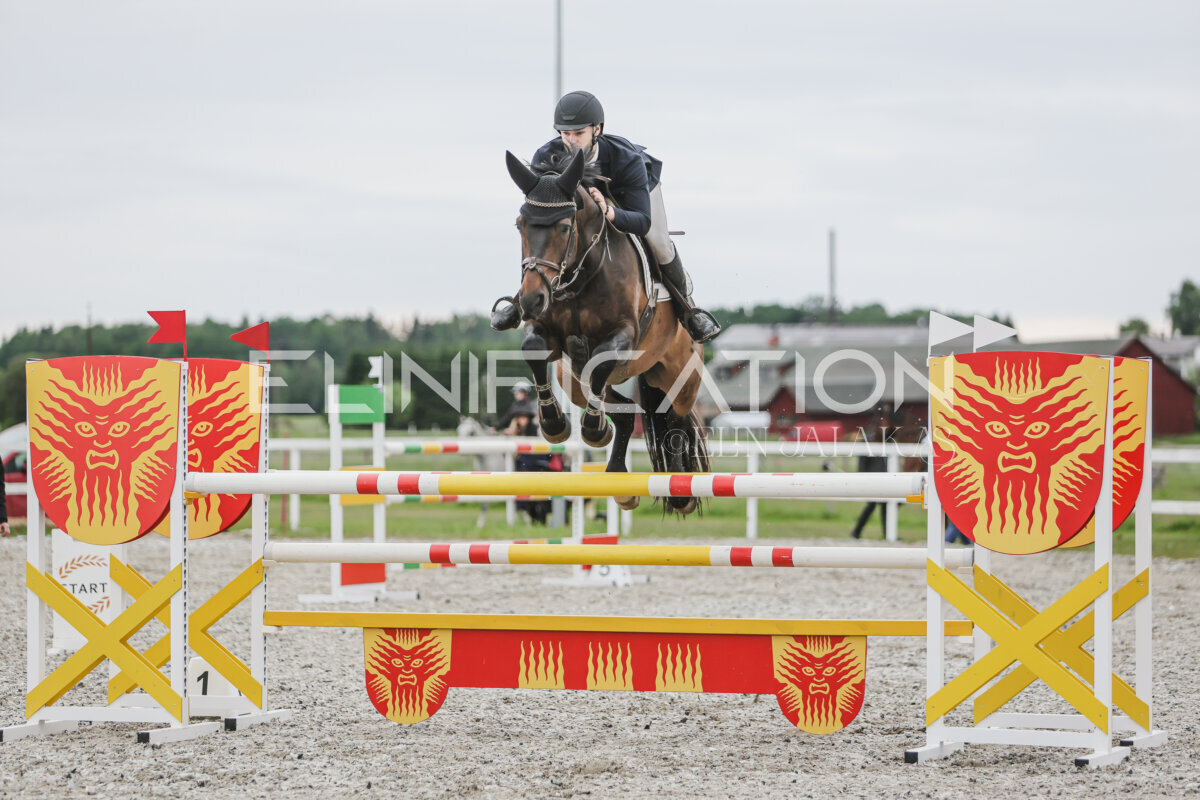 Tori_Karikas_2026_130_030
