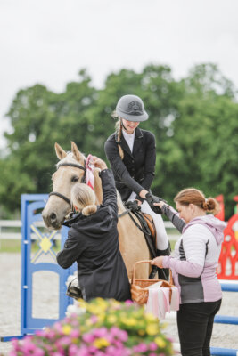 Tori_Karikas_2026_1_AT70cm_01