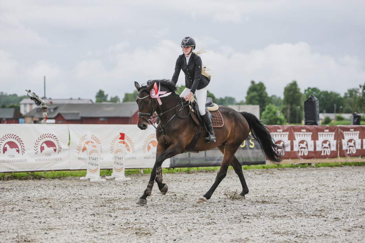 Tori_Karikas_2026_1_AT70cm_20