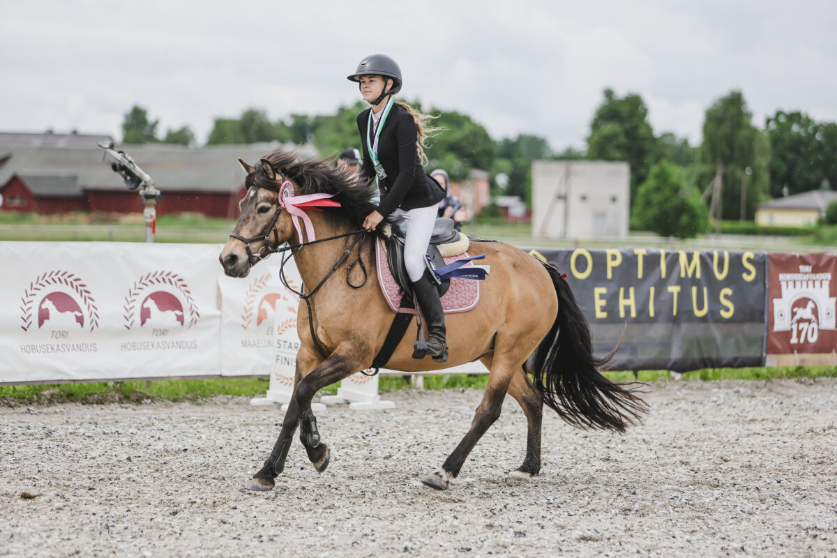 Tori_Karikas_2026_2_AT80cm_14