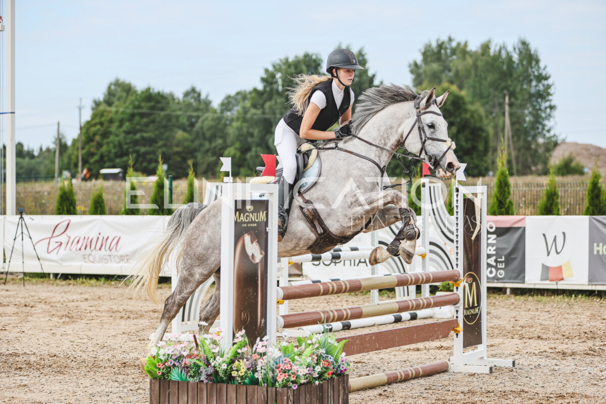 Sawerna_Trophy_2026_90_250