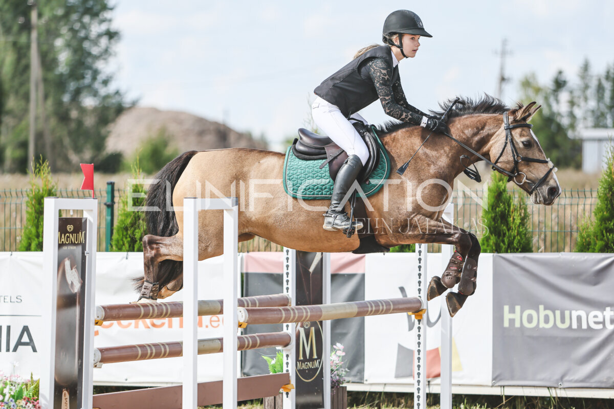 Sawerna_Trophy_2026_100_160