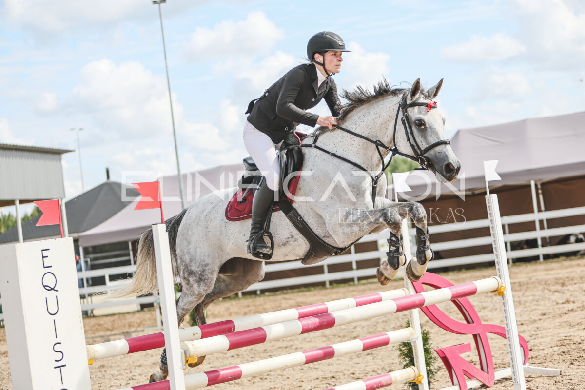 Sawerna_Trophy_2026_100_450