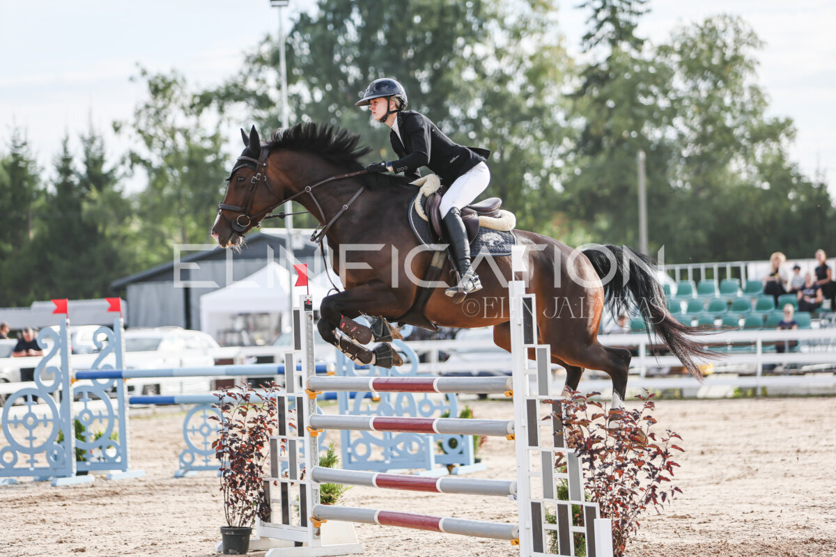 Sawerna_Trophy_2026_120_150