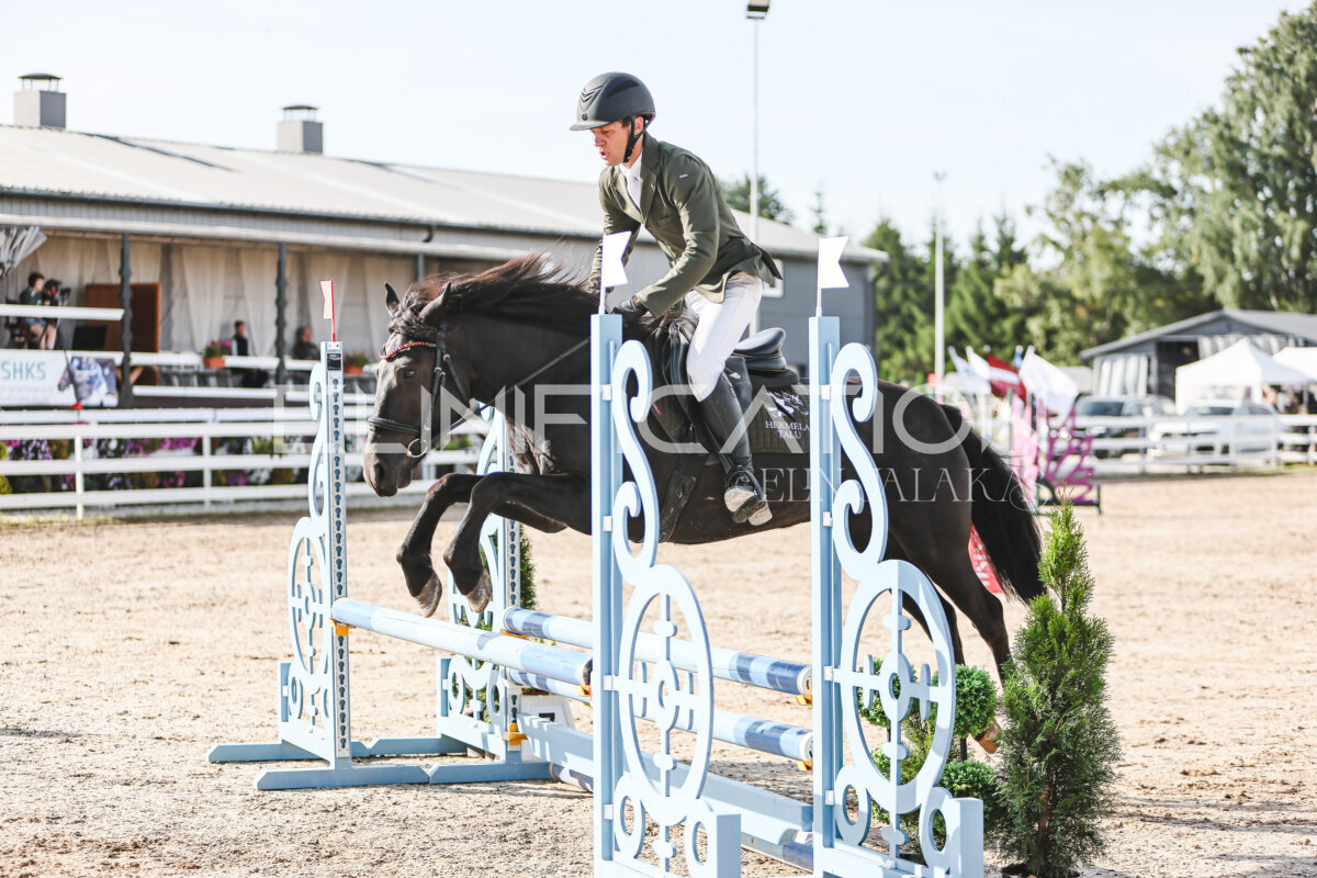 NHTS_2026_1_hc65-75cm_211