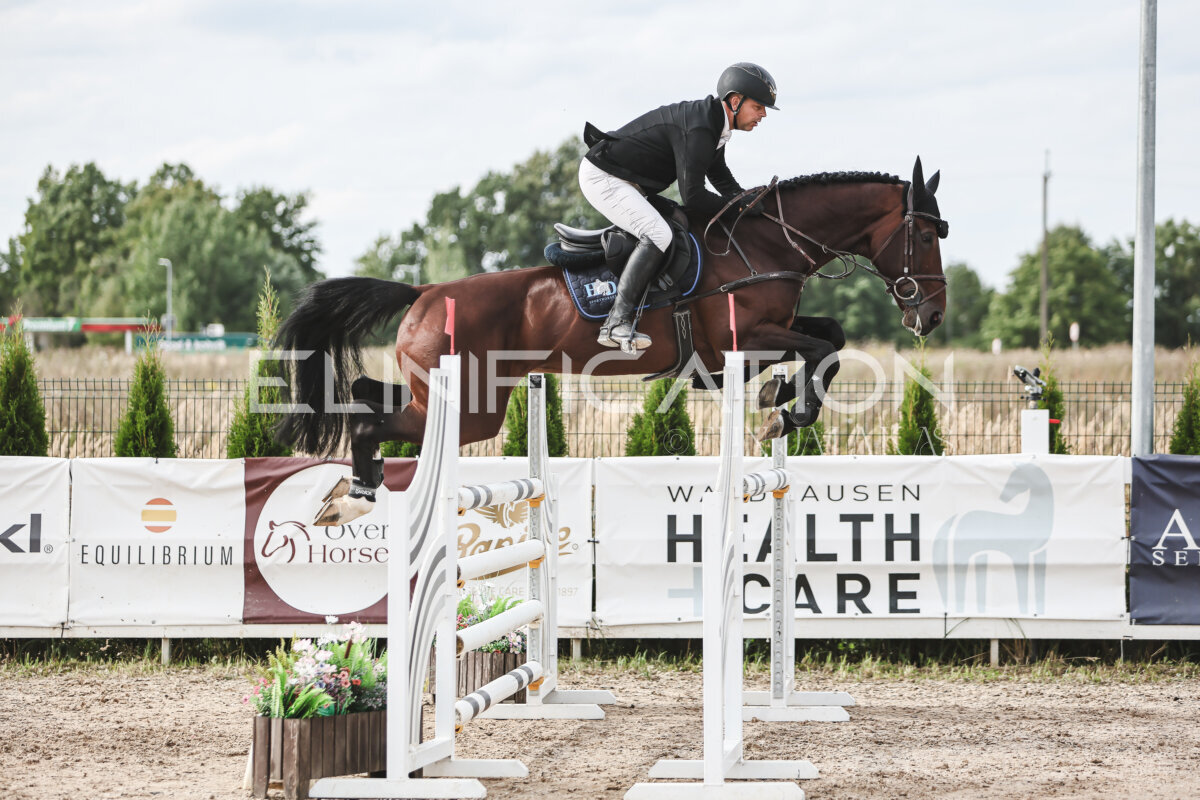 NHTS_2026_7_hc130-135cm_028
