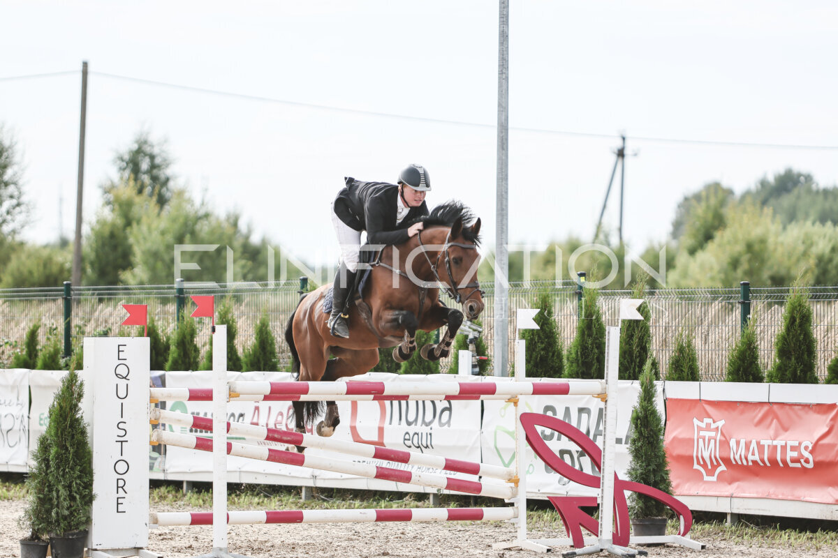 NHTS_2026_7_hc130-135cm_031