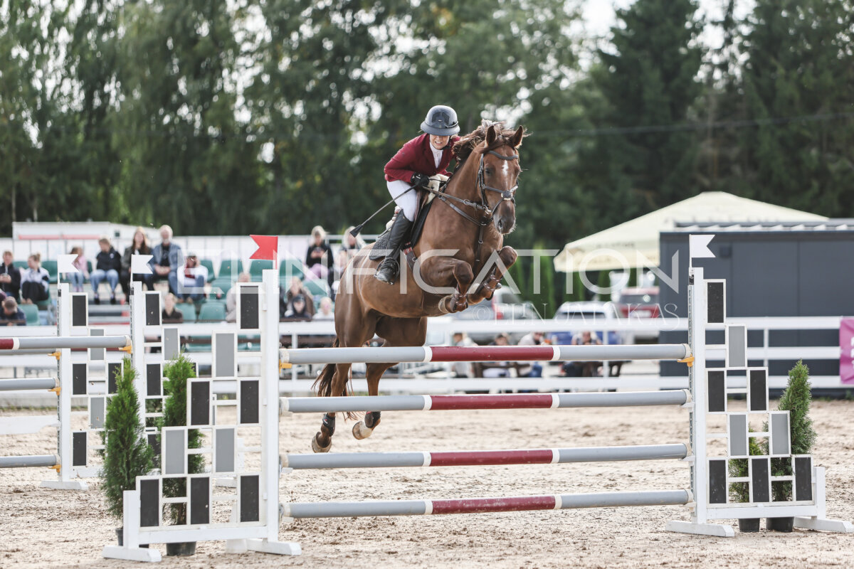NHTS_2026_7_hc130-135cm_096
