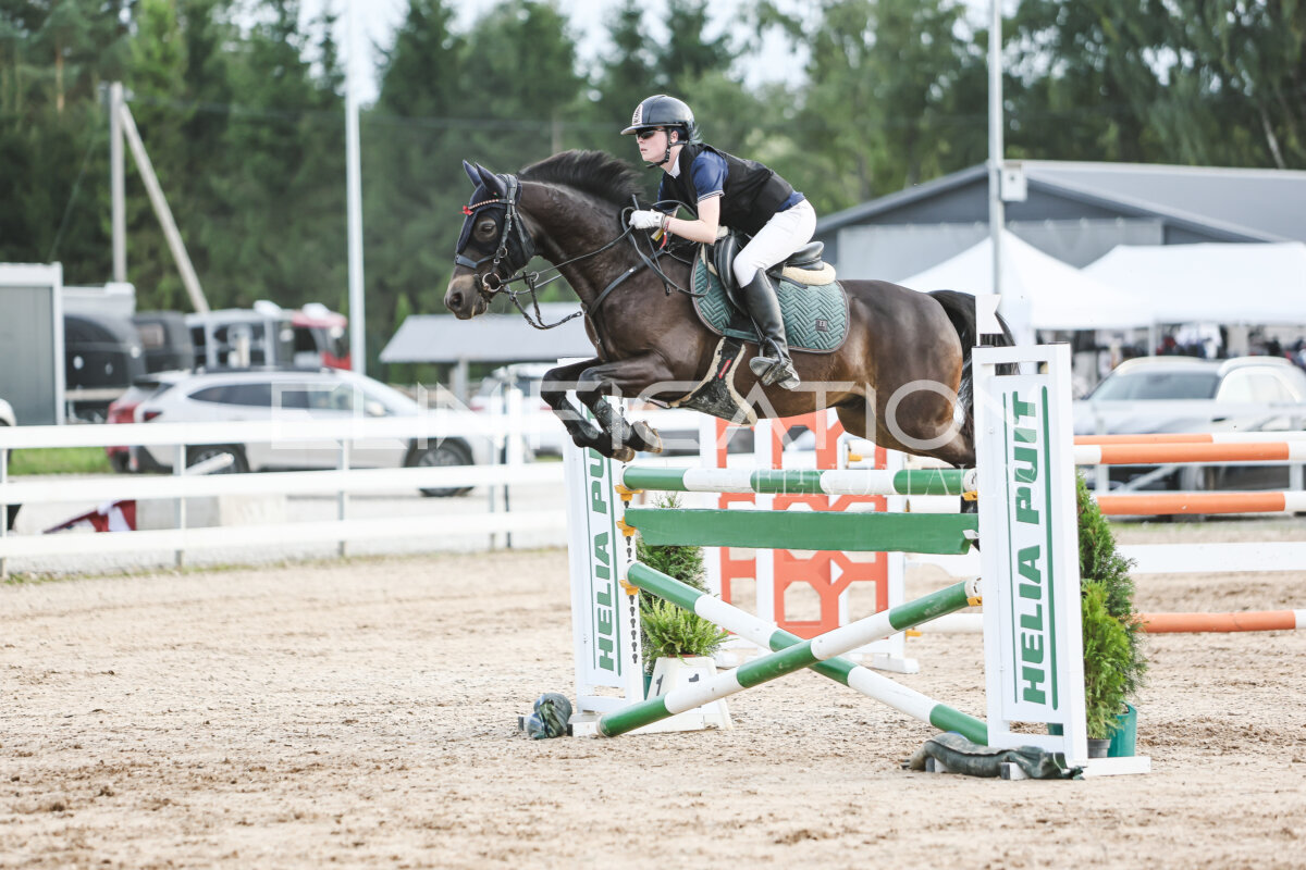 NHTS_2026_10_120cm_044