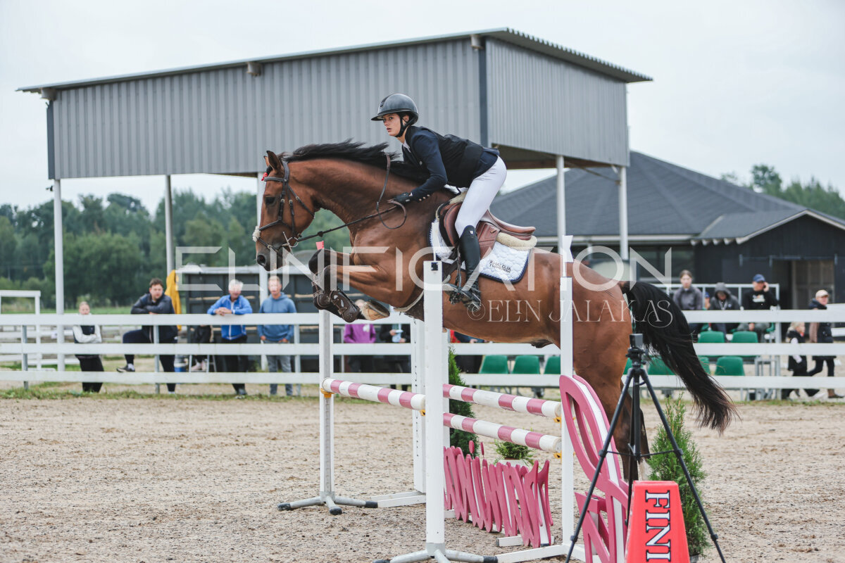 NHTS_2026_11_100cm_064