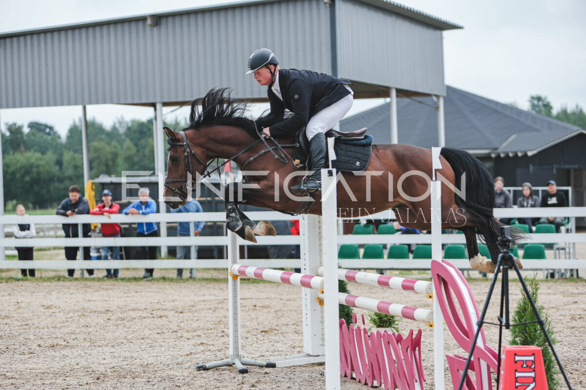 NHTS_2026_11_100cm_078