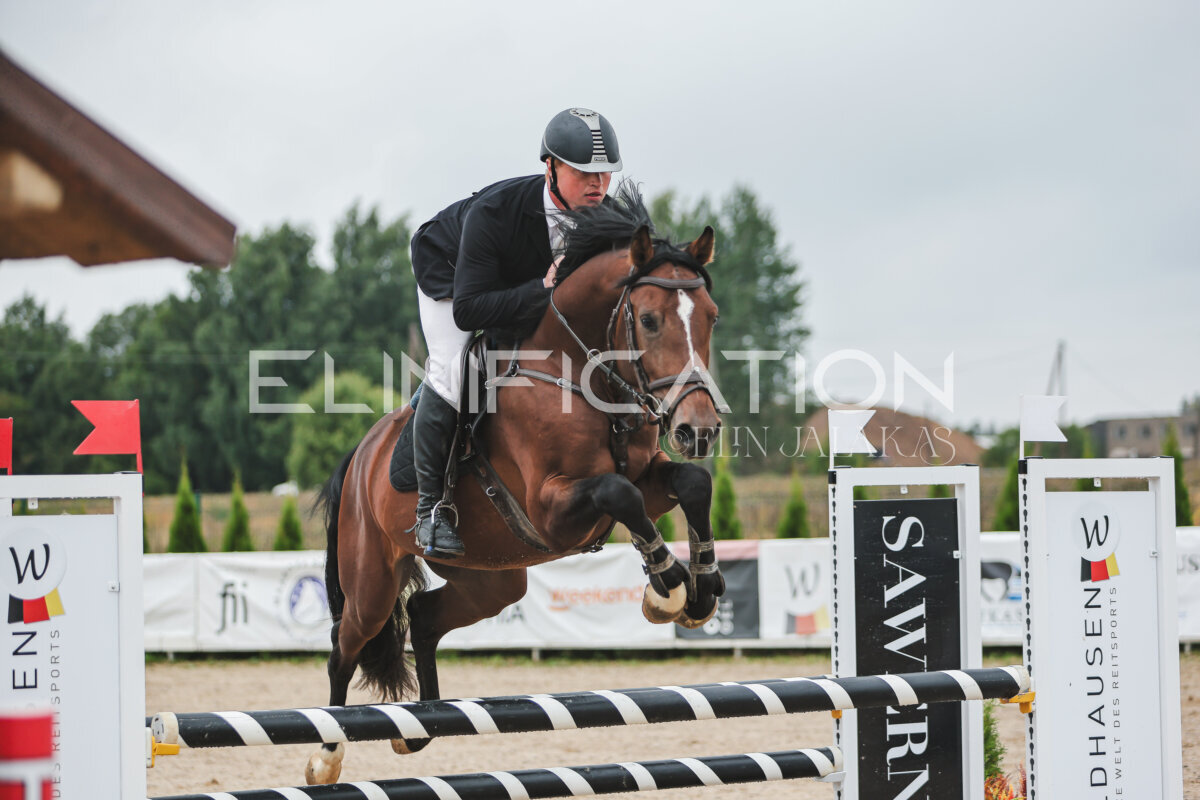 NHTS_2026_11_100cm_079