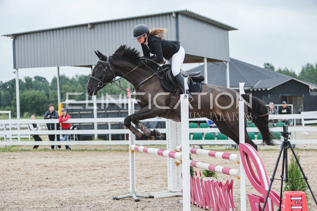 NHTS_2026_11_100cm_135
