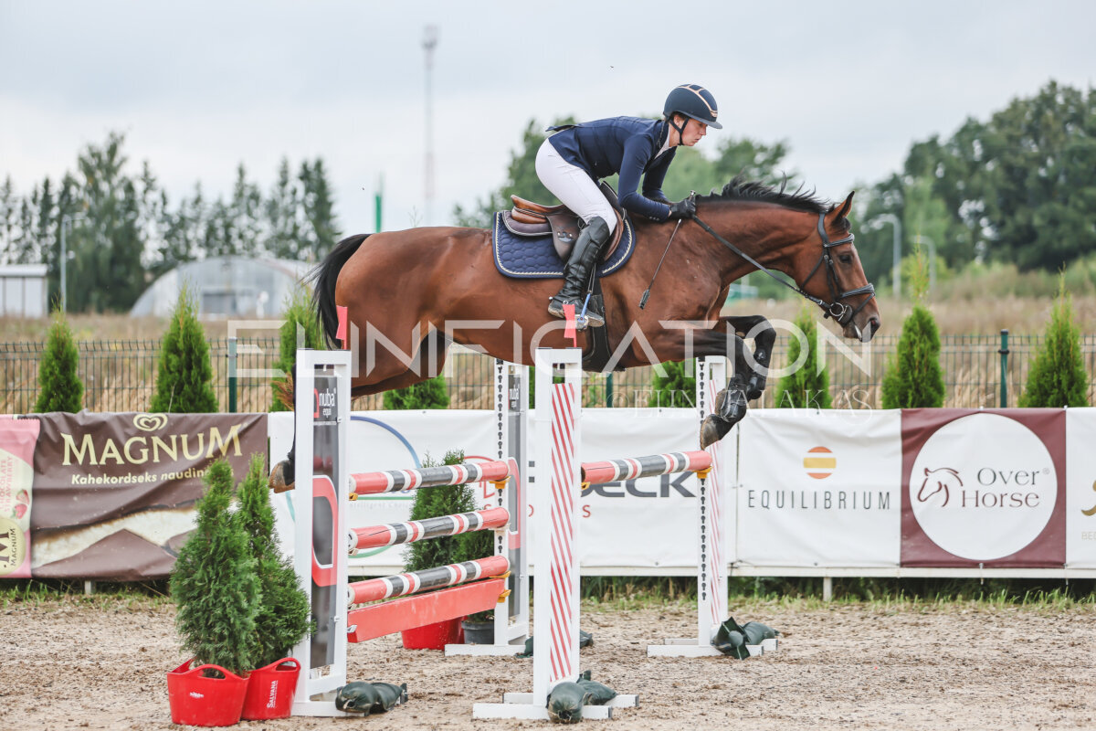 NHTS_2026_12_115cm_054