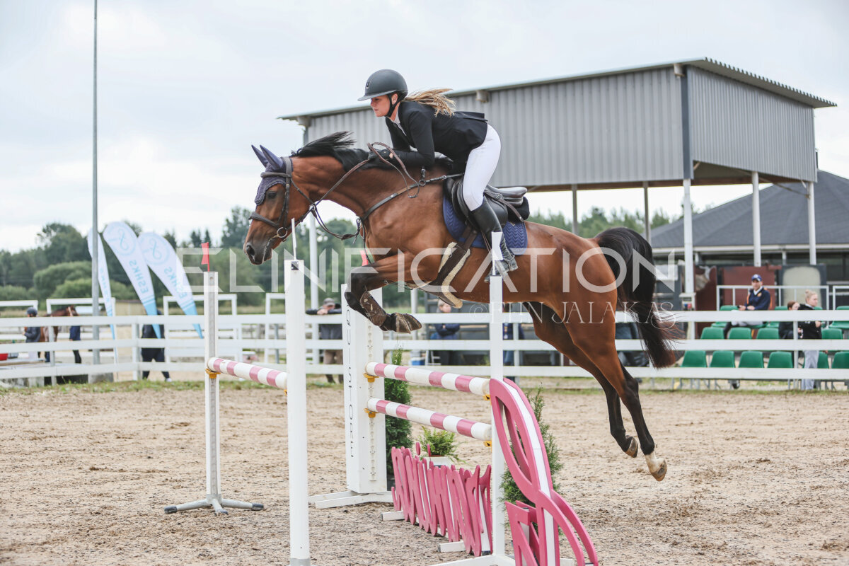 NHTS_2026_12_115cm_076