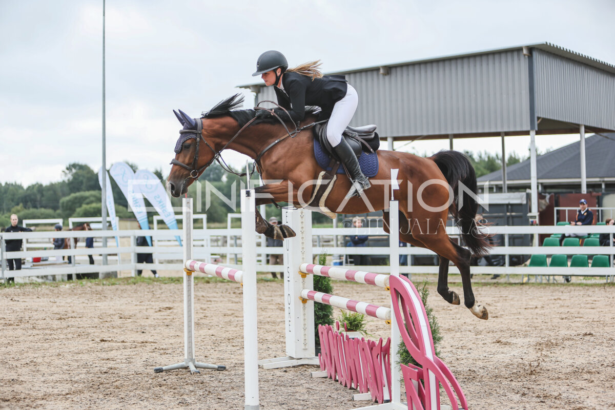 NHTS_2026_12_115cm_077