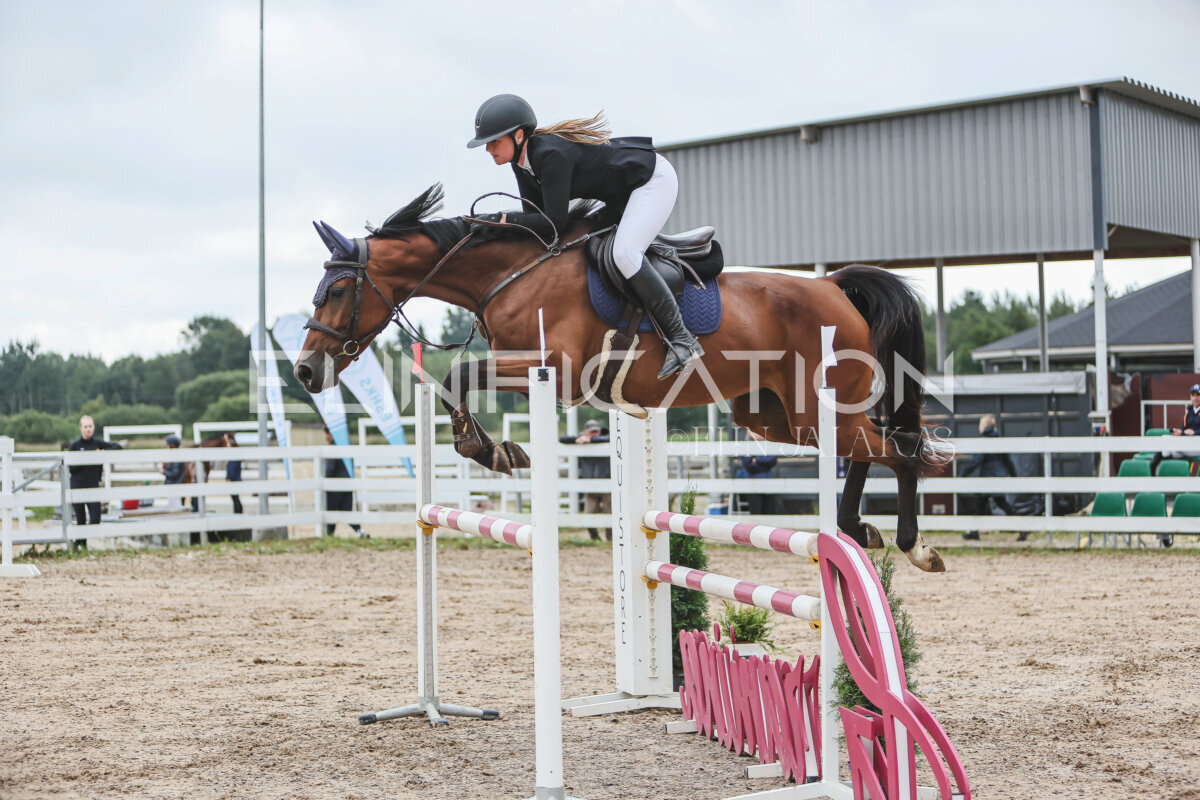 NHTS_2026_12_115cm_078