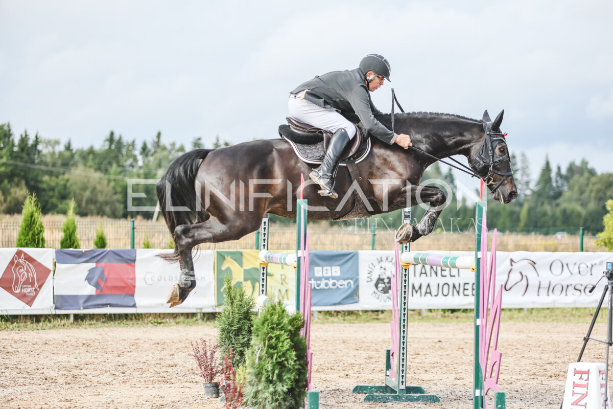 NHTS_2026_14_hc130-135cm_120