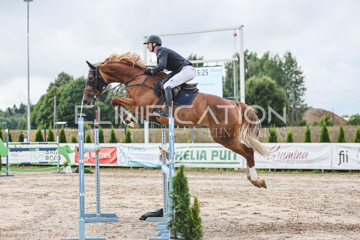 NHTS_2026_14_hc130-135cm_158