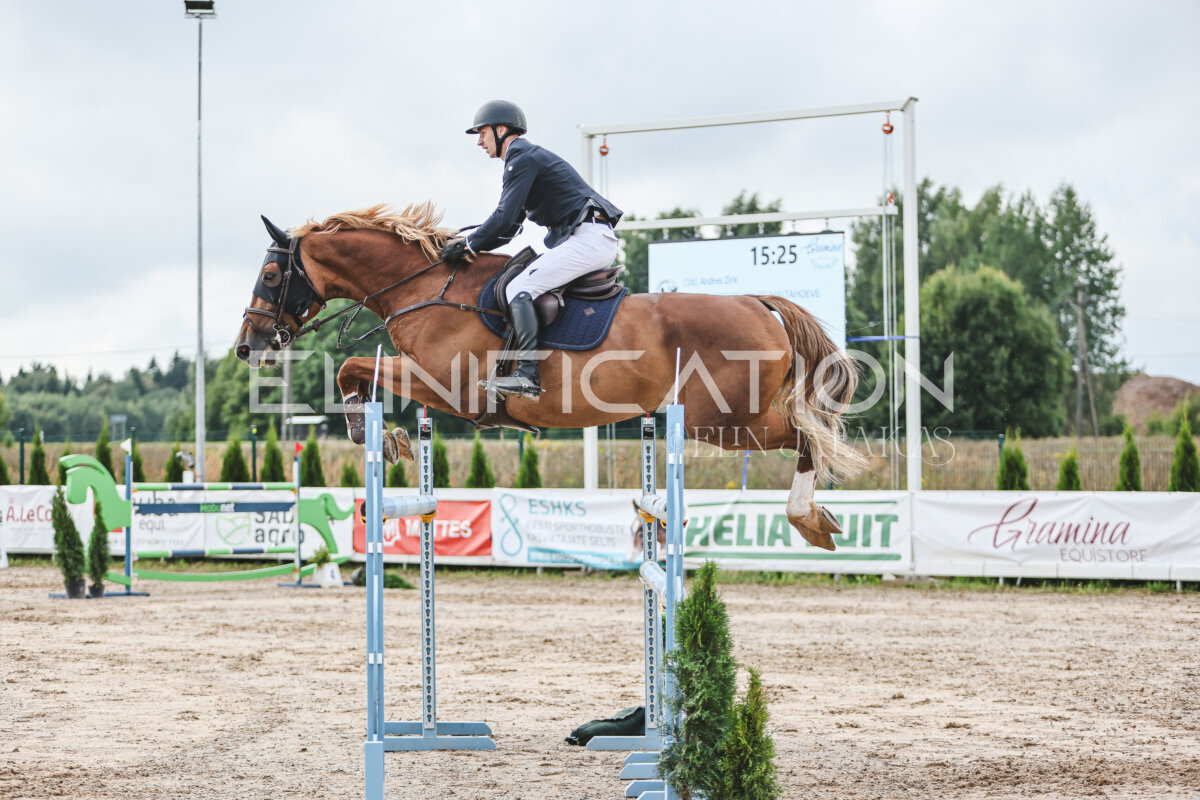 NHTS_2026_14_hc130-135cm_160