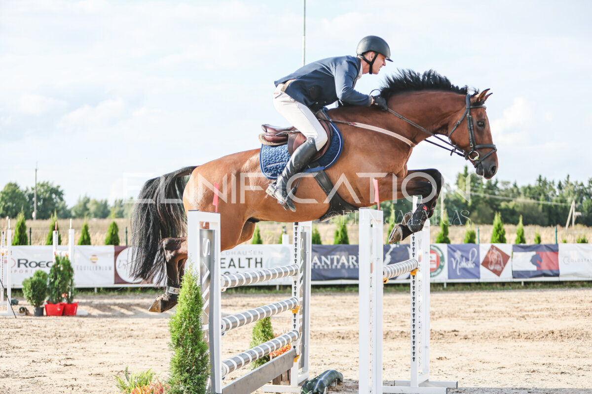 NHTS_2026_17_130cm_042