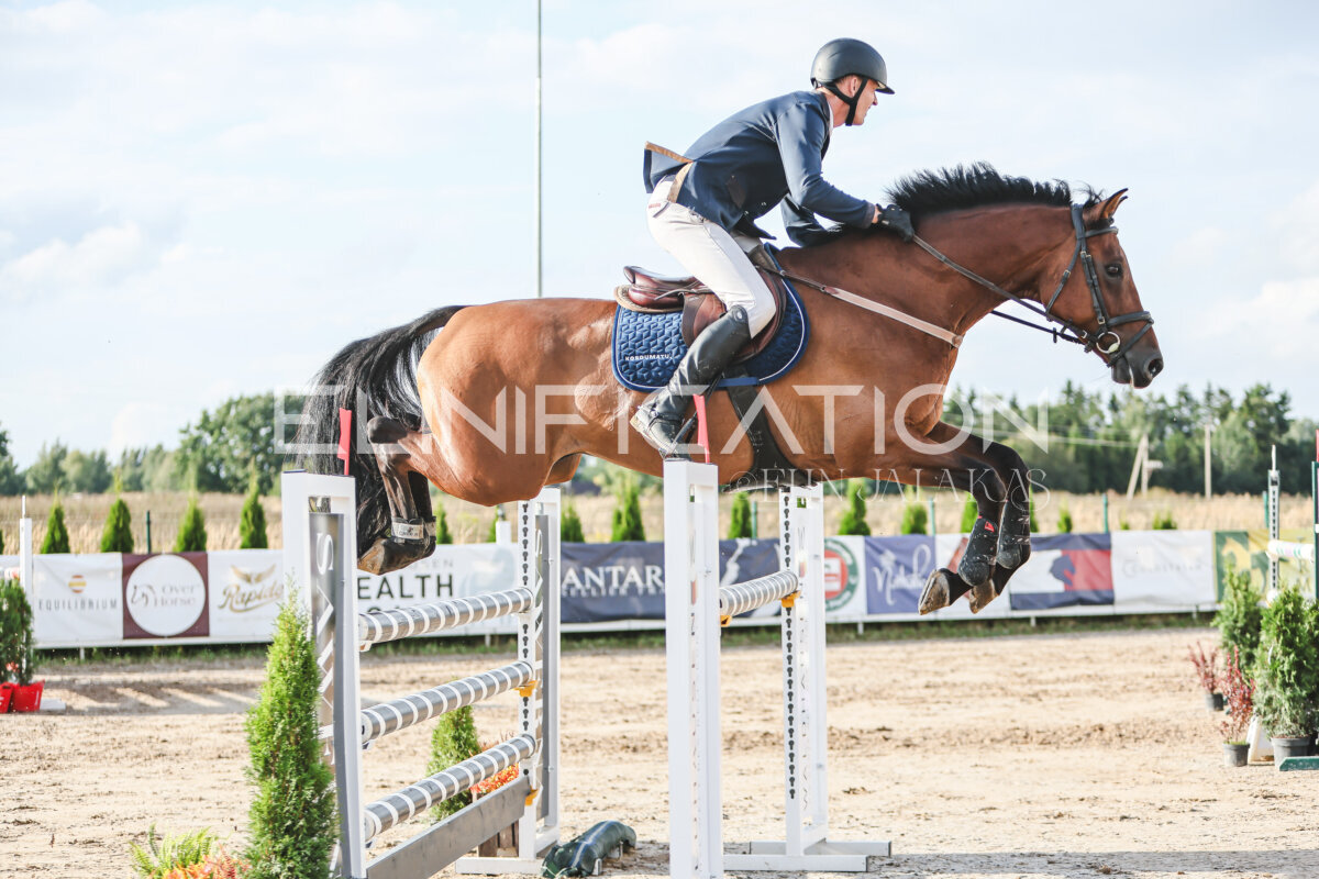 NHTS_2026_17_130cm_044