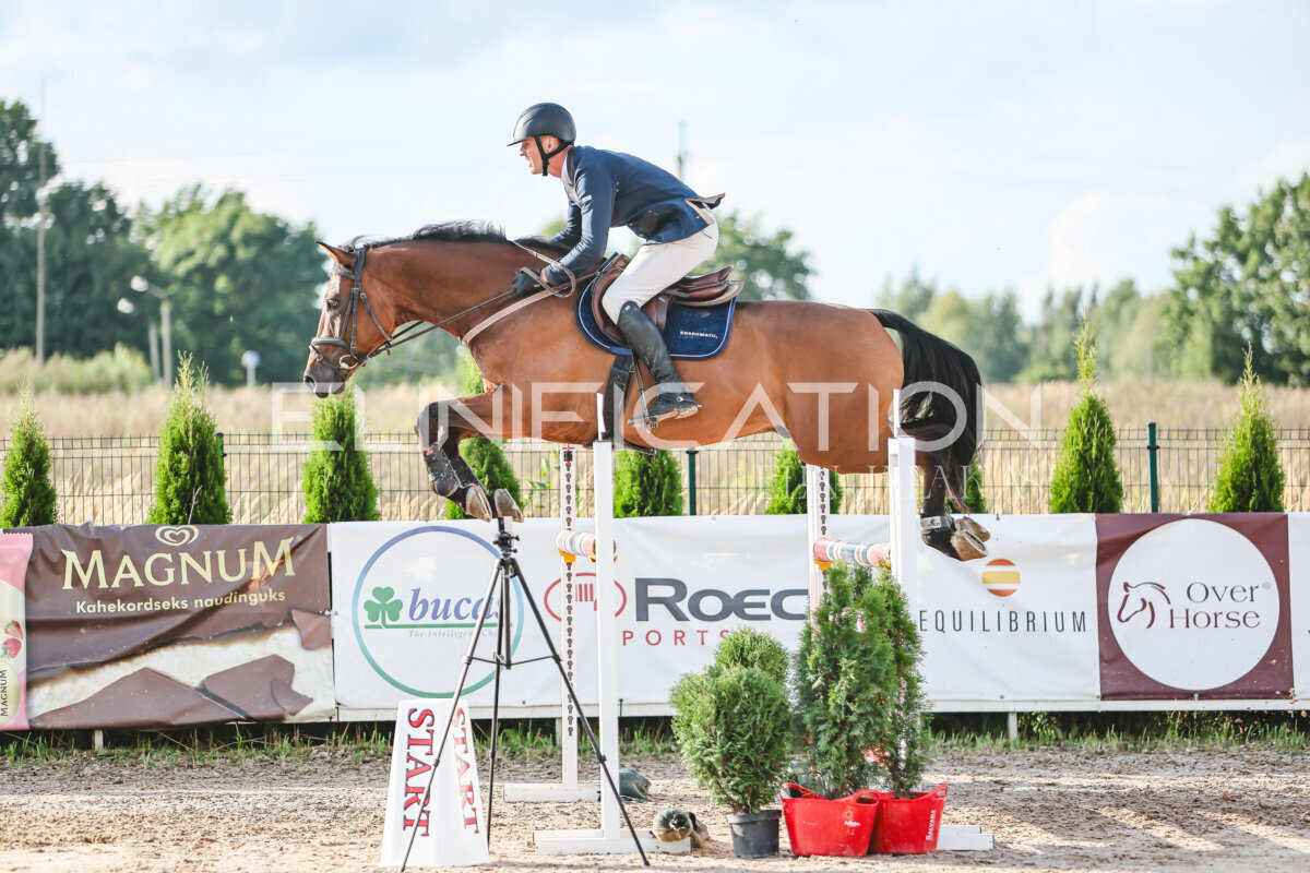 NHTS_2026_17_130cm_046