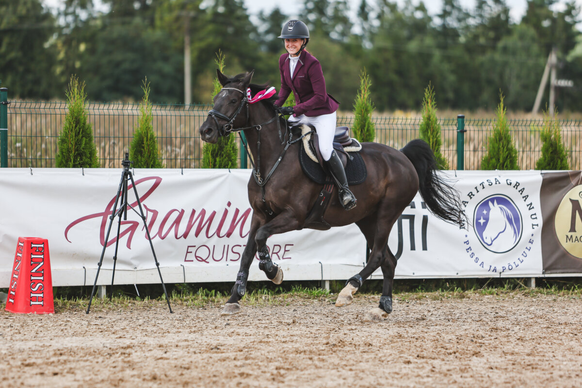 Sawerna_Trophy_2026_4_AT100cm_06
