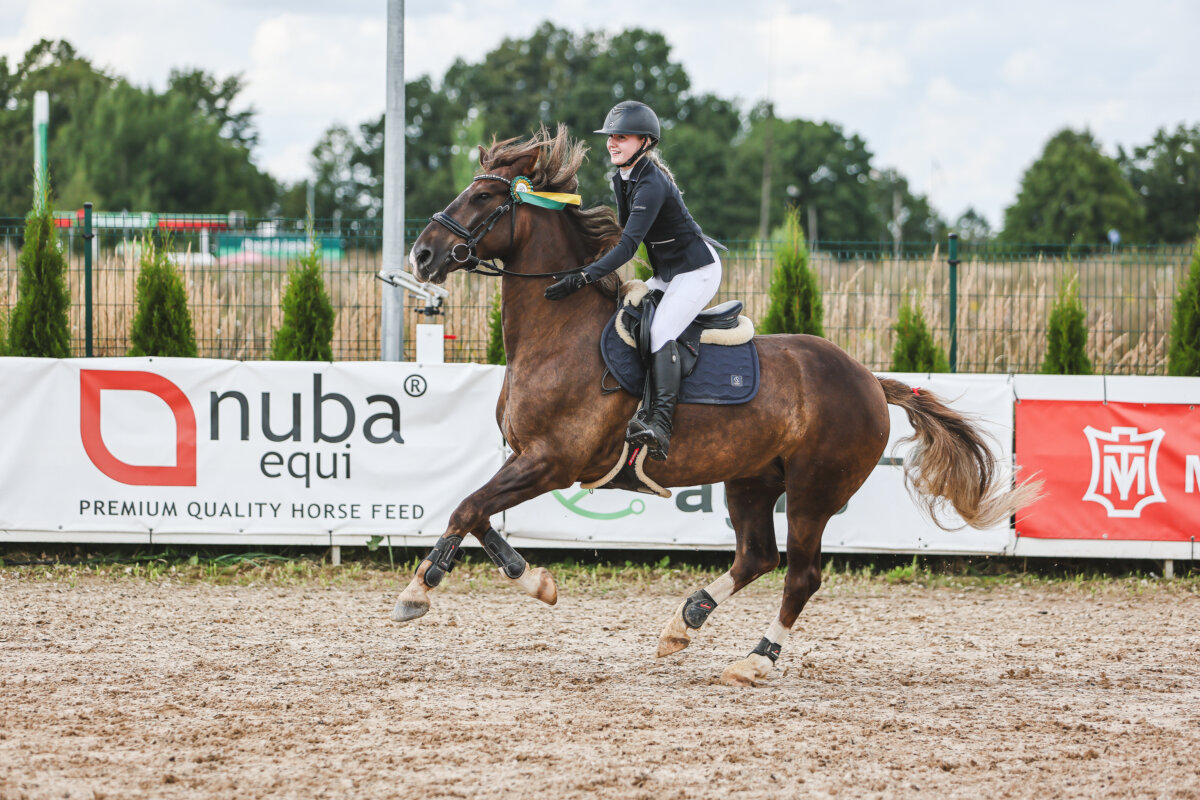 Sawerna_Trophy_2026_4_AT100cm_09
